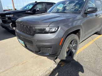 Used 2025 Jeep Grand Cherokee L Altitude AWD/4WD video 3