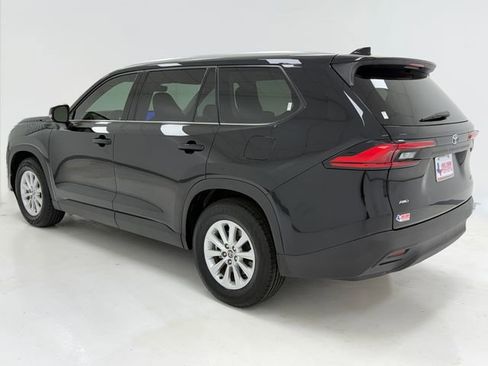 Used 2024 Toyota Grand Highlander XLE image 37