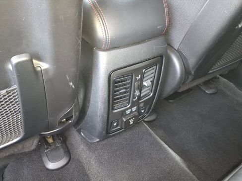 Used 2024 Dodge Durango GT image 34