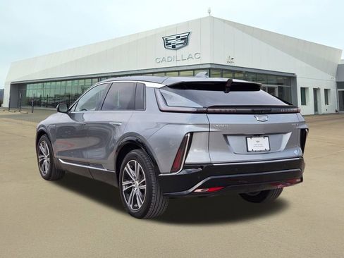 Certified 2024 Cadillac Lyriq Luxury w/ Nappa Leather Package image 4