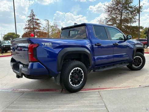 Used 2024 Toyota Tacoma TRD Off-Road w/ TRD Off Road Upgrade Package AWD/4WD image 6
