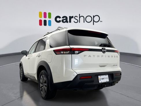 Used 2024 Nissan Pathfinder SV w/ SV Premium Package AWD/4WD image 3