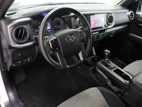 Used 2023 Toyota Tacoma TRD Sport AWD/4WD image 14