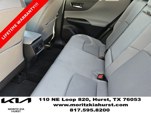 Used 2021 Toyota Venza LE image 30