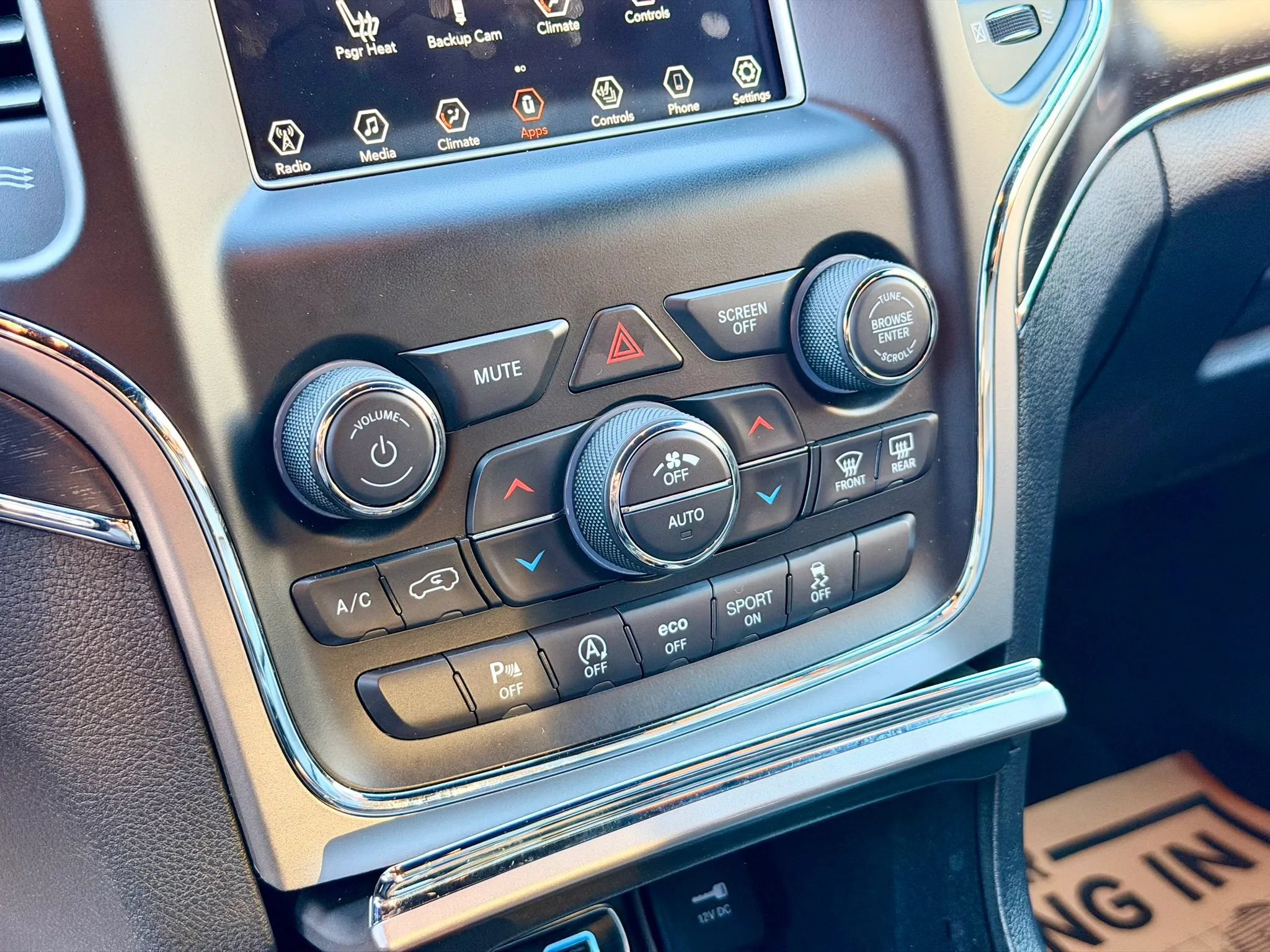 Used 2018 Jeep Grand Cherokee Limited AWD/4WD image 20