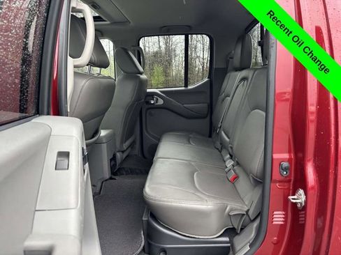 Used 2019 Nissan Frontier SL image 23