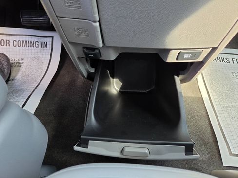 Used 2011 Honda Odyssey EX-L image 21