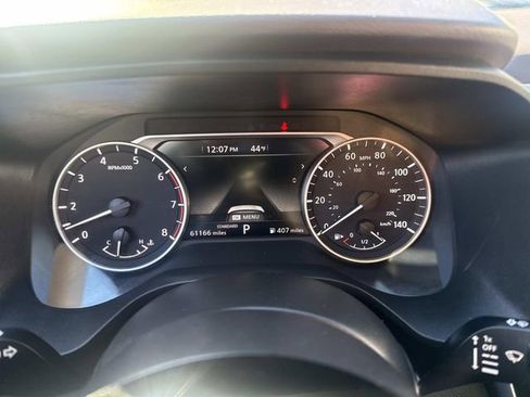 Used 2023 Nissan Rogue SV image 33