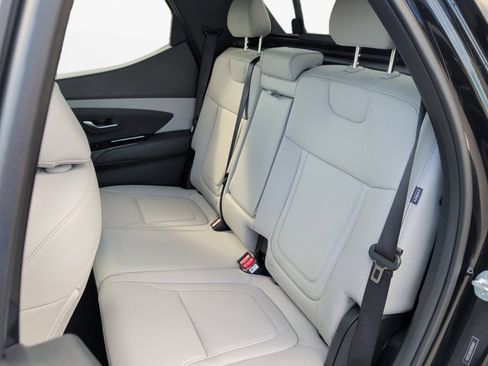 Certified 2025 Hyundai Santa Cruz SEL image 12