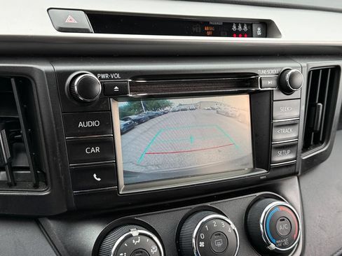 Used 2018 Toyota RAV4 LE w/ All Weather Liner Package FWD image 24