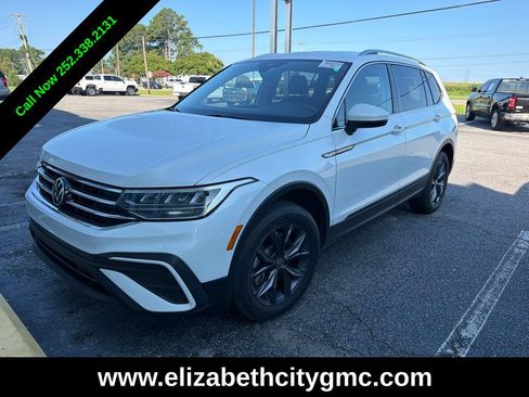 Used 2023 Volkswagen Tiguan SE FWD image 3
