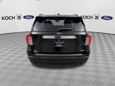 Used 2023 Ford Explorer XLT image 6