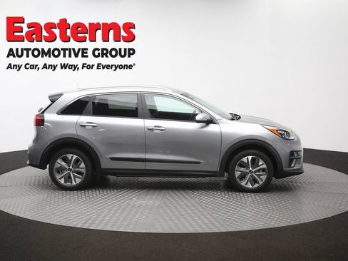 Used 2022 Kia Niro EX FWD image 46
