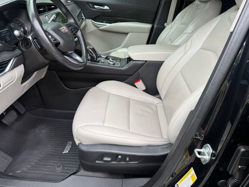 Used 2019 Cadillac XT4 Premium Luxury w/ Cold Weather Package FWD image 16