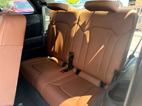 Used 2020 Audi Q7 3.0T Prestige w/ Prestige Package image 16