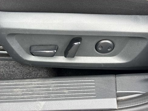 Used 2026 Nissan Rogue SV image 21