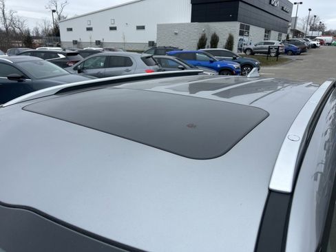 Certified 2023 Kia Seltos SX w/ SX Sunroof Package image 4