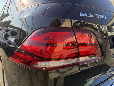 Used 2017 Mercedes-Benz GLE 350 4MATIC w/ Premium 2 Package image 16