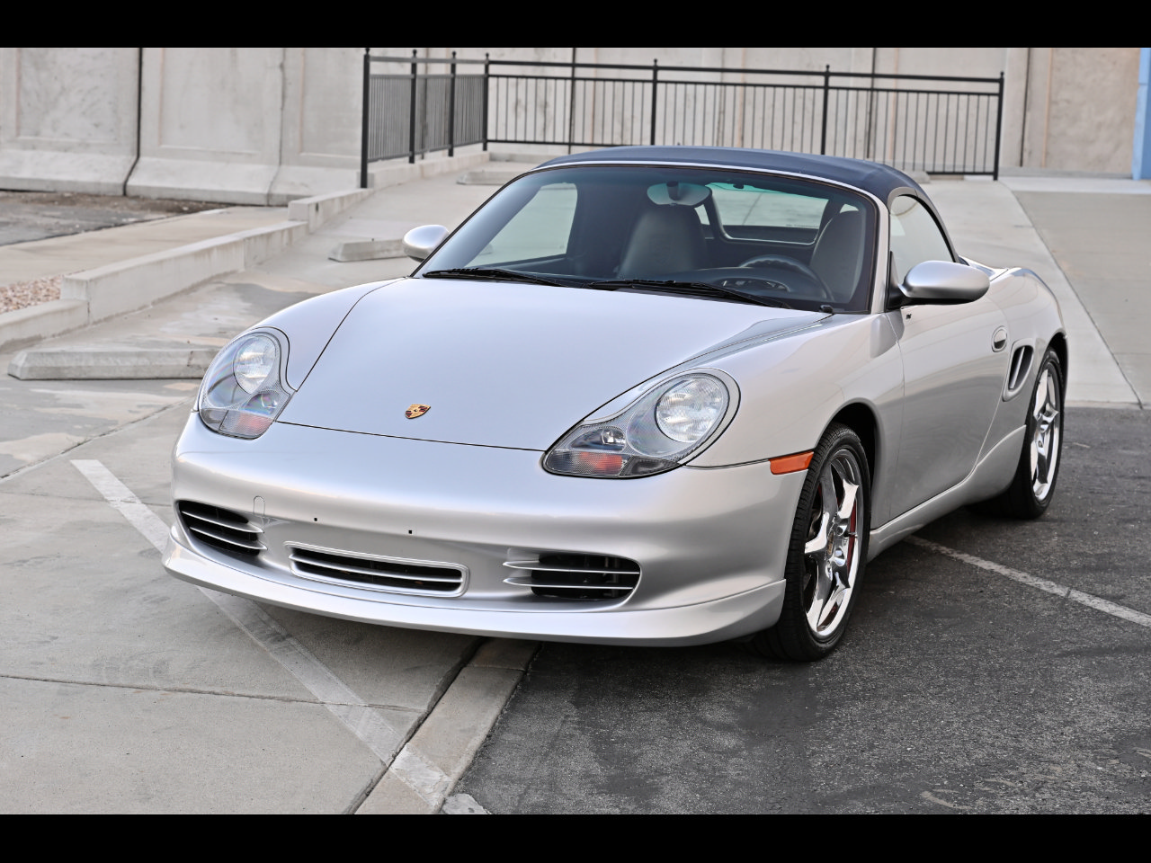 Used 2004 Porsche Boxster S RWD image 1