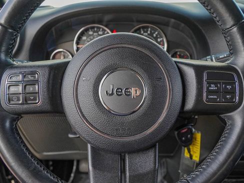 Used 2018 Jeep Wrangler Sport image 18