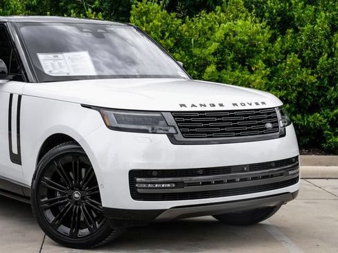 Used 2023 Land Rover Range Rover Long Wheelbase Autobiography AWD/4WD image 9