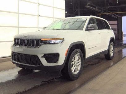 Used 2023 Jeep Grand Cherokee Laredo