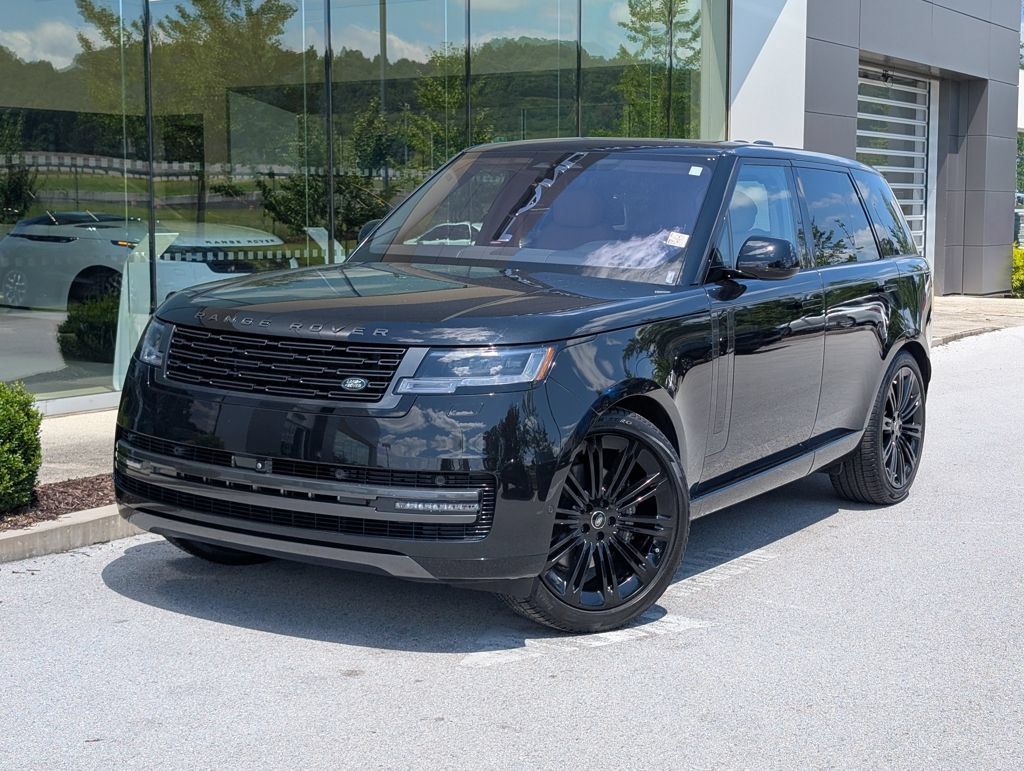 Used 2023 Land Rover Range Rover SE AWD/4WD image 1