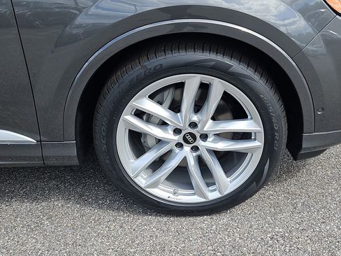 New 2025 Audi Q7 3.0T Premium Plus image 3