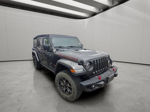 Used 2018 Jeep Wrangler Unlimited Rubicon w/ Dual Top Group AWD/4WD image 10