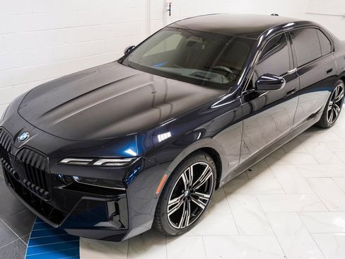 Used 2023 BMW 760i xDrive w/ Luxury Rear Seating Package image 45