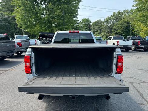 Used 2017 Chevrolet Silverado 1500 LT w/ All Star Edition AWD/4WD image 5