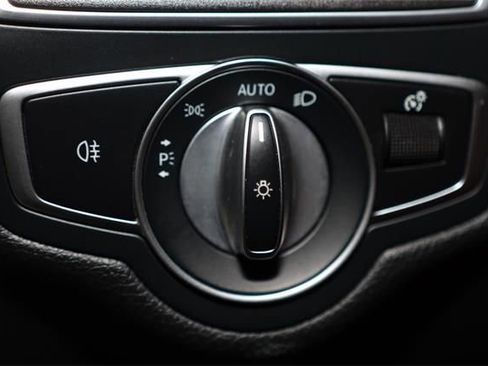 Used 2021 Mercedes-Benz C 300 C 300 image 50