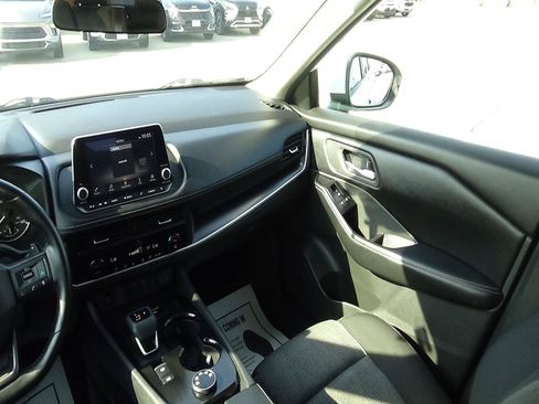 Used 2025 Nissan Rogue SV AWD/4WD image 13
