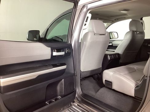 Used 2014 Toyota Tundra Limited w/ Limited Premium Package AWD/4WD image 25
