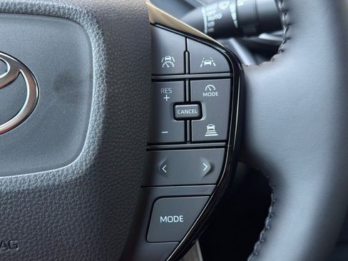 New 2025 Toyota Prius XLE image 20