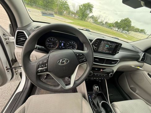 Used 2021 Hyundai Tucson Value FWD image 12