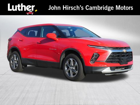 Used 2023 Chevrolet Blazer LT image 1