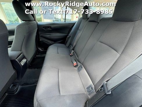 Used 2025 Toyota Corolla LE FWD image 18