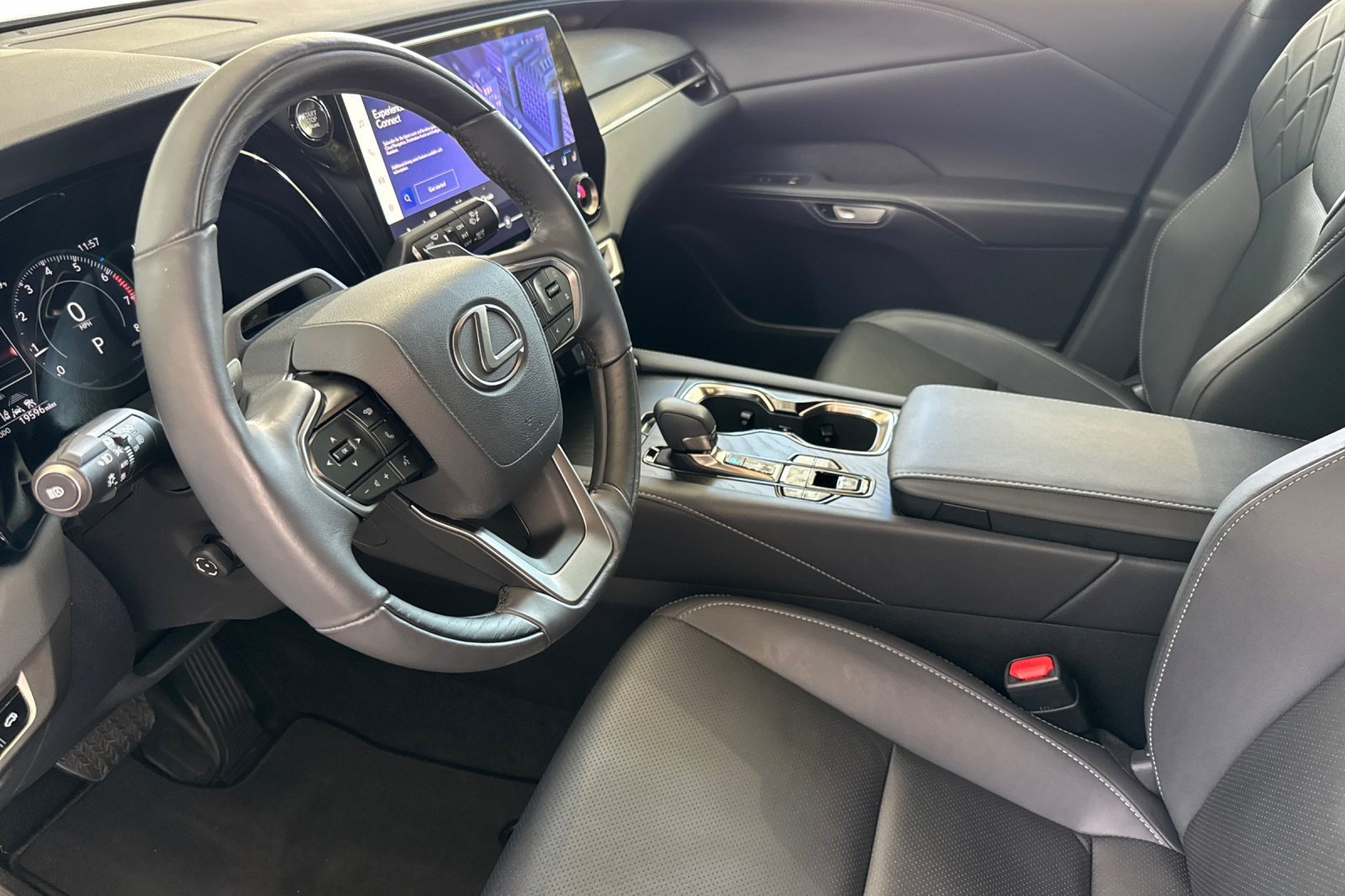 Used 2023 Lexus RX 350 Premium w/ Cold Area Package AWD/4WD image 11