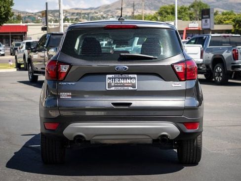 Used 2019 Ford Escape SE FWD image 4