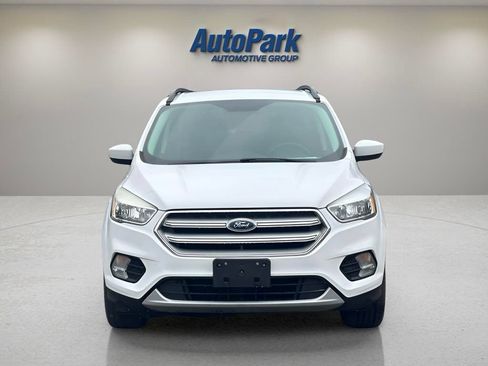 Used 2018 Ford Escape SE AWD/4WD image 2