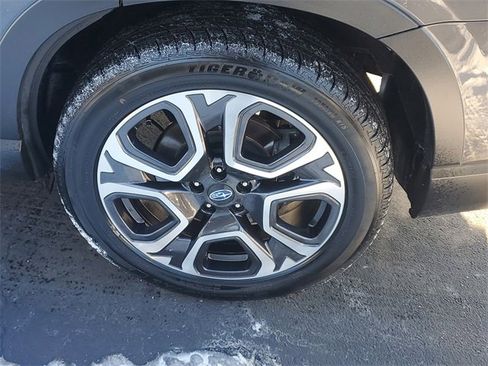 Certified 2023 Subaru Ascent Limited w/ Technology Package image 5