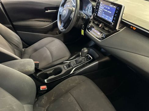 Used 2020 Toyota Corolla LE FWD image 17