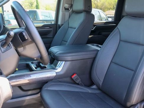 Used 2025 Chevrolet Silverado 2500 LTZ w/ LTZ Plus Package AWD/4WD image 4