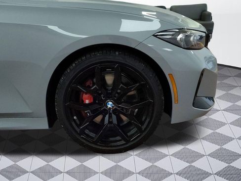 Used 2026 BMW 330i Sedan w/ M Sport Package image 11