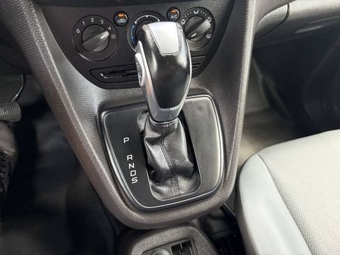 Used 2016 Ford Transit Connect XL FWD image 17