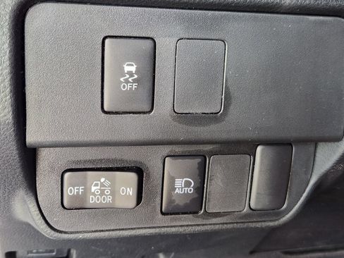 Used 2023 Toyota Tacoma SR5 RWD image 19
