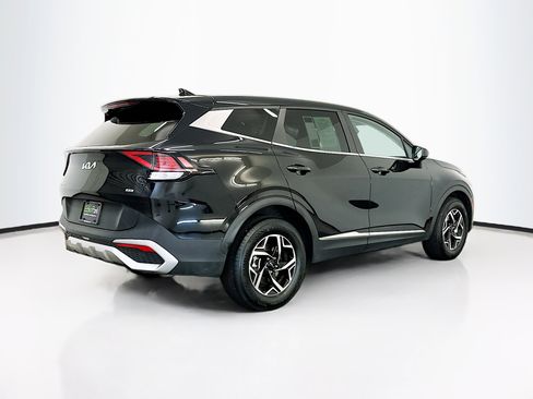 Used 2025 Kia Sportage LX image 9