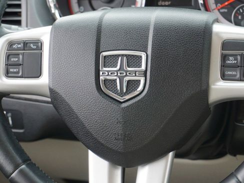 Used 2013 Dodge Grand Caravan SE image 24