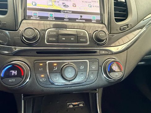 Used 2019 Chevrolet Impala Premier FWD image 17
